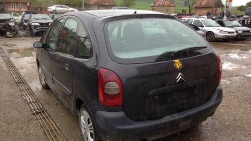 Piese dezmembrez Citroen Xsara Picasso 2.0 hdi 2002