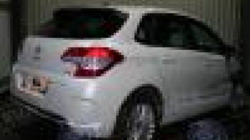 Piese din dezmembrare Citroen C4 VTR+ Diesel 5 Speed WHITE -2014