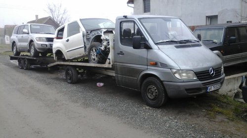 Piese din Dezmembrari mitsubishi pajero an 20