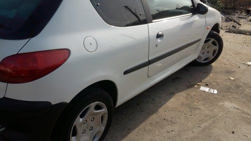 Piese din dezmembrari pentru Peugeot 206 coupe