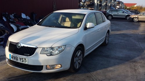 Piese din dezmembrari Skoda Superb alb an:2011 1.6 tdi motor:CAY