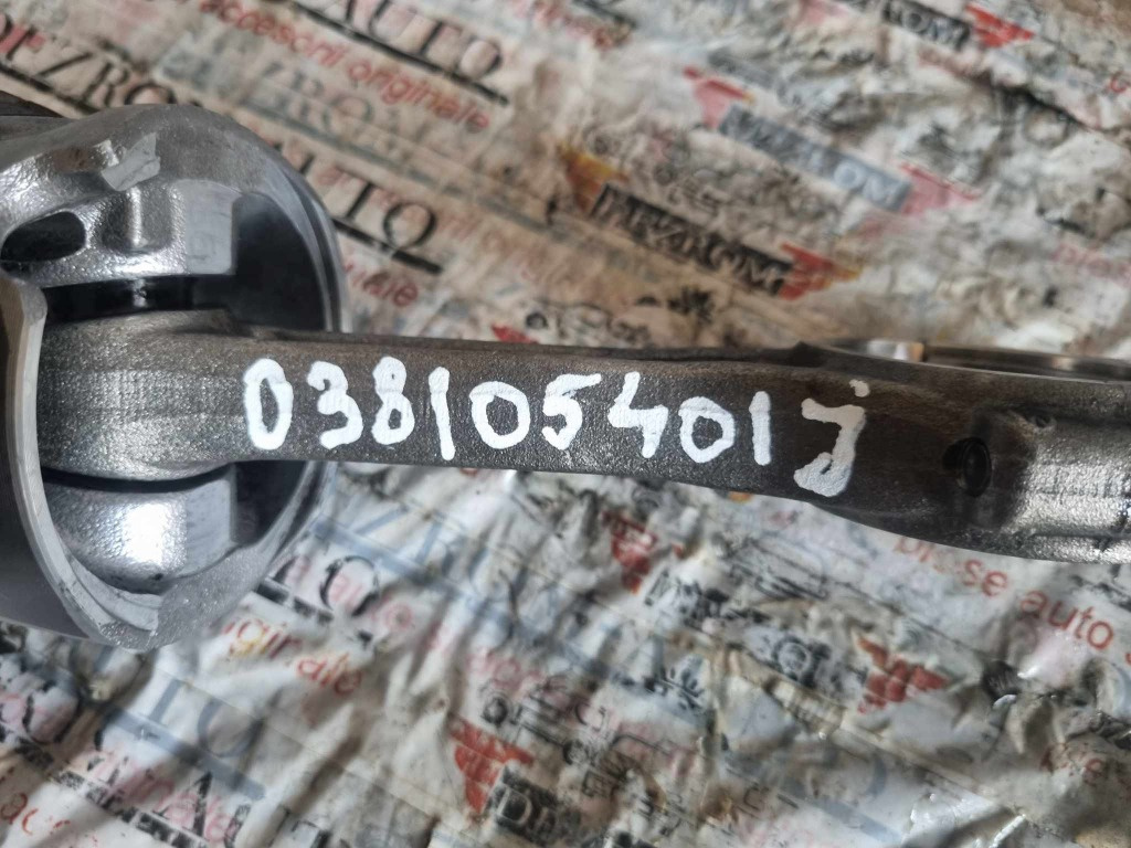 Piston cu biela VW Jetta Mk6 2.0 TDI 140