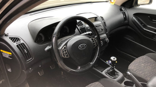 Plafon interior Kia Proceed 2009 coupe 1.6
