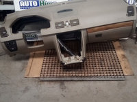 Planșa bord crem  VOLVO XC90 MK1 2002-2014(volan pe stanga)