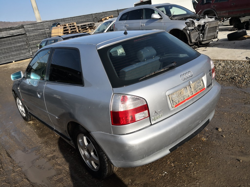 Planetara dreapta Audi A3 8L 2000 Hatchb