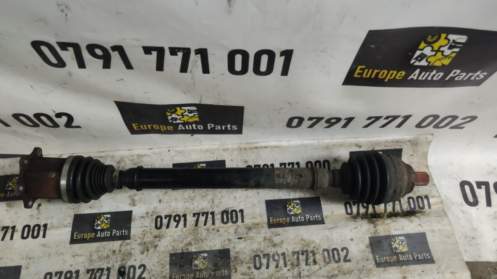 Planetara dreapta fata Vw Passat B6 2.0 TDI cod motor CBB ,transmisie automata, an 2010 cod 3C0407272BN