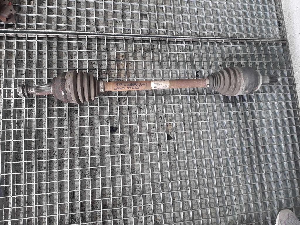Planetara dreapta spate 3.0 d 306dt 4x4 biturbo land rover range rover sport 2 l494 cpla4k138ab