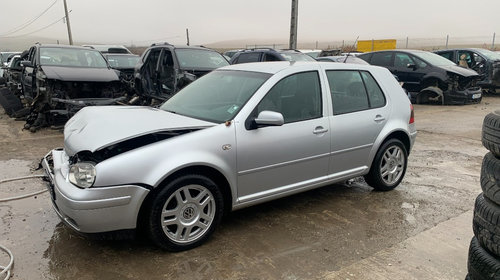 Planetara dreapta Volkswagen Golf 4 2003 hatc