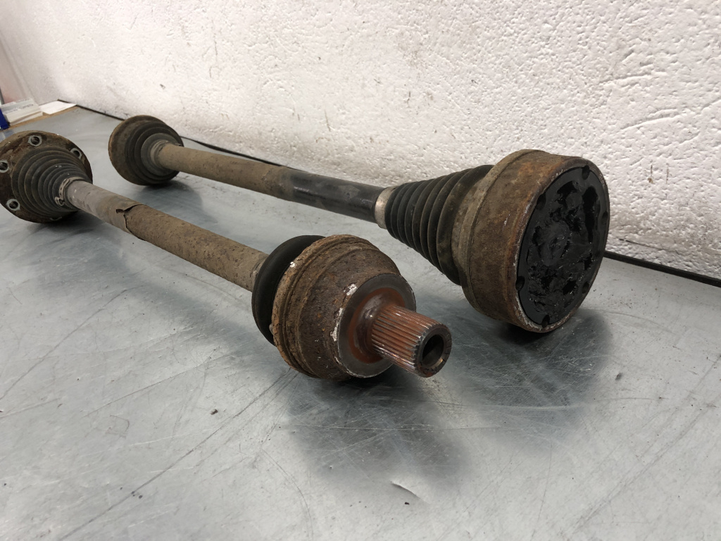Planetara Spate VW Passat B7 2.0TDI DSG 
