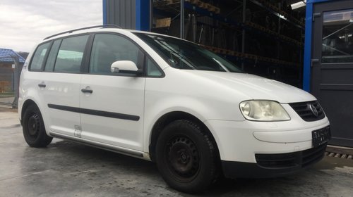 Planetara stanga Volkswagen Touran 2004 Van 1