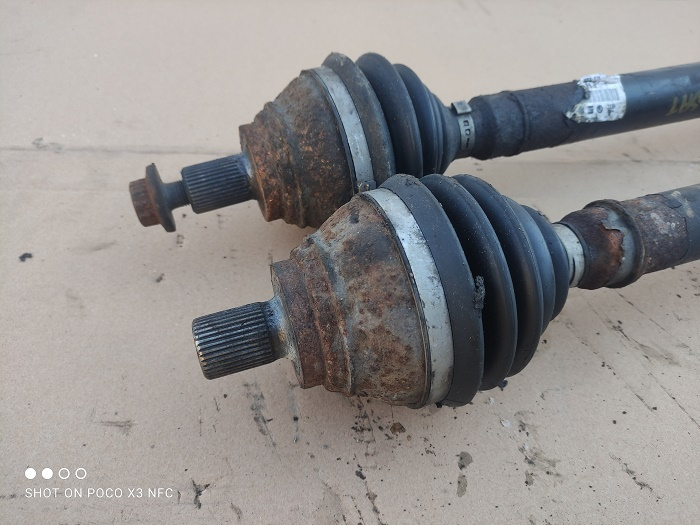 Planetare Stanga VW Passat Variant B6 20