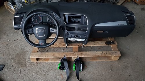 Plansa bord + airbaguri + centuri Audi Q5 201