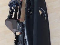 Plansa bord bmw x5 f15 2016 negru-maro cu head-up display