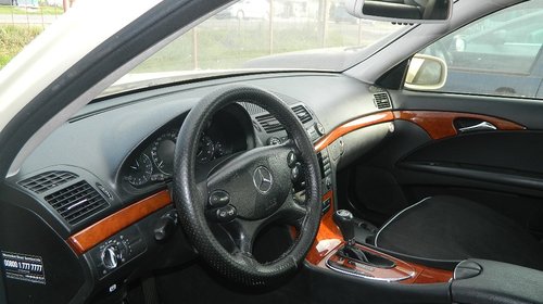 Plansa bord completa Mercedes E-Class W211 2.
