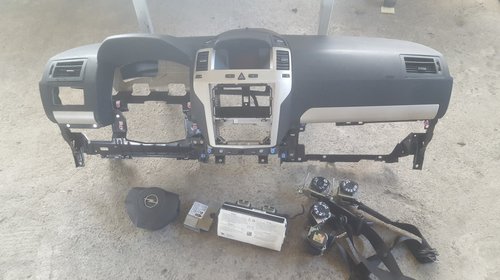 Plansa bord completa Opel Zafira an 2010