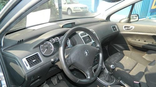 Plansa bord completa Peugeot 307 model 2001-2