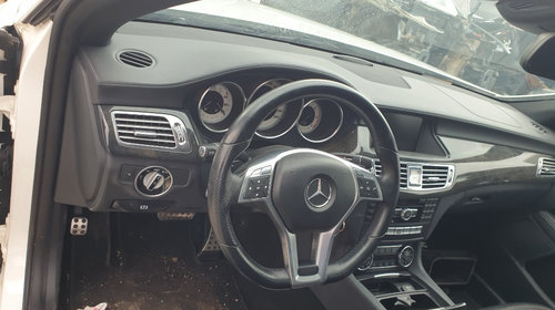 Plansa bord cu airbag Mercedes W218 CLS 2011 