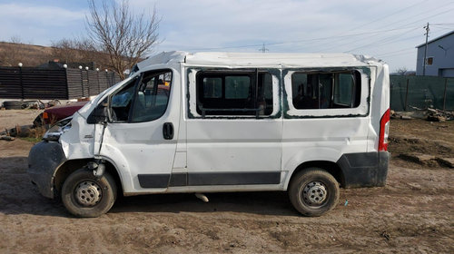 Plansa bord Fiat Ducato 2011 autoutilitara 2.287