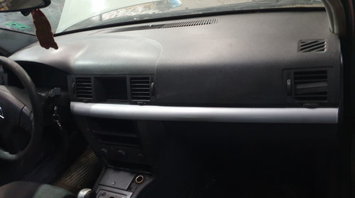 Plansa bord Opel Vectra C 2003 Limuzină 2.2