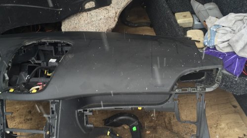 Plansa bord Peugeot 207 doar cu airbag pasager