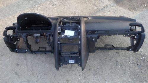 Plansa Bord Peugeot 407 din 2005