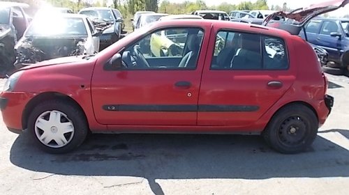 Plansa bord Renault Clio 2004 hatchback 1.2 8V