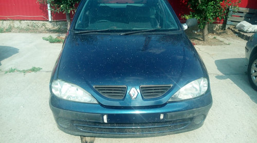 Plansa bord Renault Megane 2002 hatchback 1.4 16v 