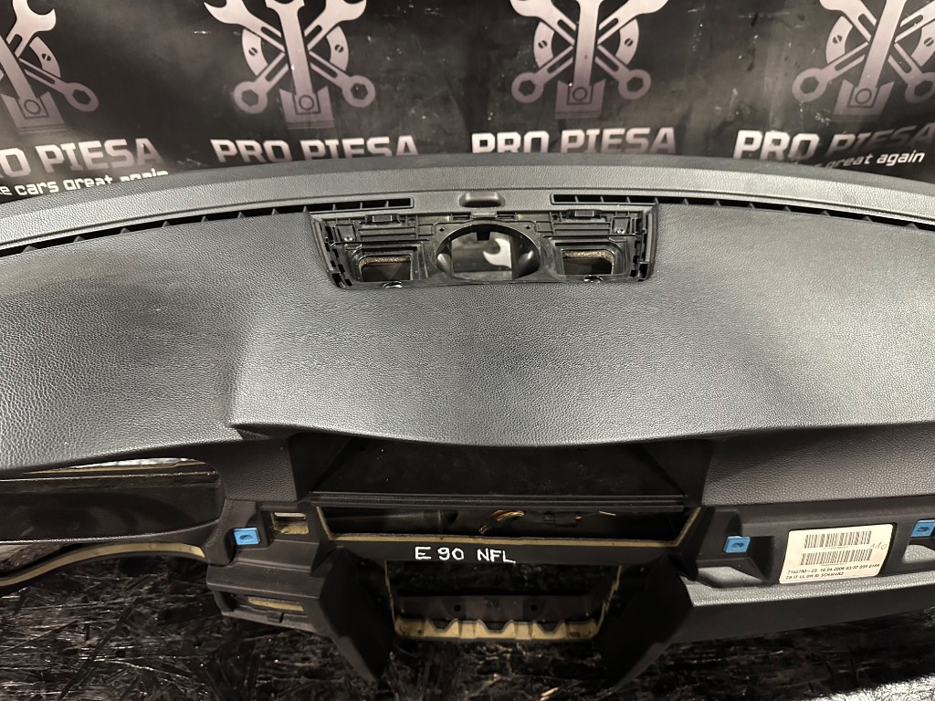 Plansa de bord BMW E90 E91 E92 E93 - Cod 51 45 7 134 561 (dashboard complet) - imagine 2