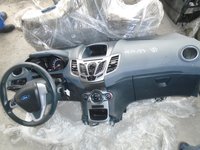 Plansa de bord cu airbag volan si airbag pasager Ford Fiesta din 2011