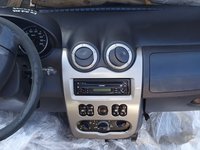 Plansa de bord Dacia Sandero Stepway din 2010 cu airbag volan si pasager