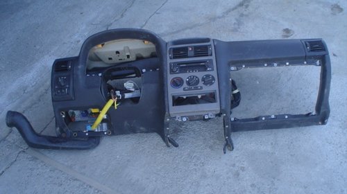 Plansa de bord opel astra g