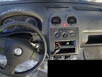 Plansa de bord Volkswagen Caddy din 2008 cu airbag volan si pasager