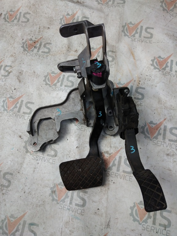 Pod Pedalier Automat AUDI A4 B8 / Q5 / A6 C7 / A7/