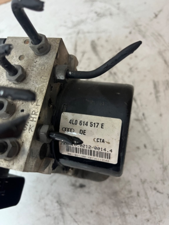 Pompă ABS Audi Q7 4L COD : 4L0614517E 2