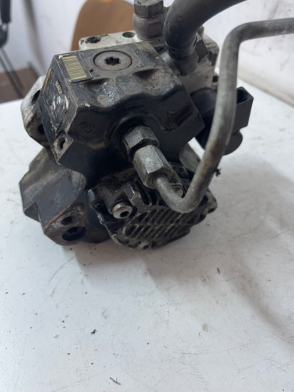 Pompă injectie Audi A6 C6 3.0 BMK ASB A
