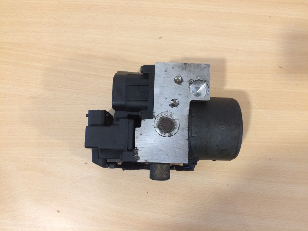 Pompa abs opel corsa C motor 1.0 an 2000