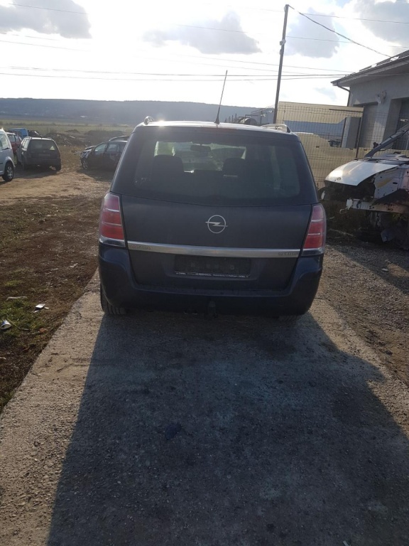 Pompa ABS Opel Zafira 2005 combi 1.9 cdti