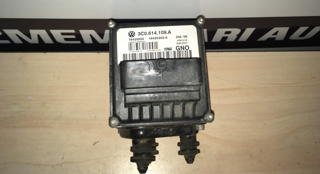 Pompa ABS Pentru Vw Passat B6 2.0TDI COD 3C0614109
