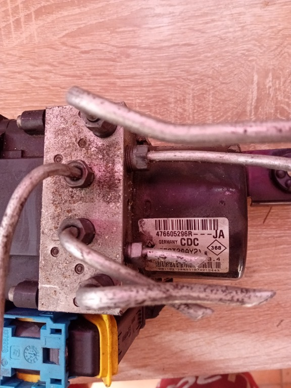 Pompa abs renault megane 3 cod 47665296r
