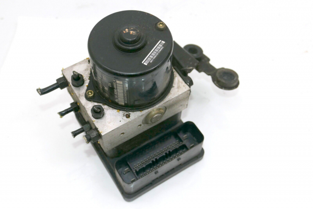 Pompa ABS VW Bora Variant 2000/10-2005/05 2.3 V5 125KW 170CP Cod 1J0614517
