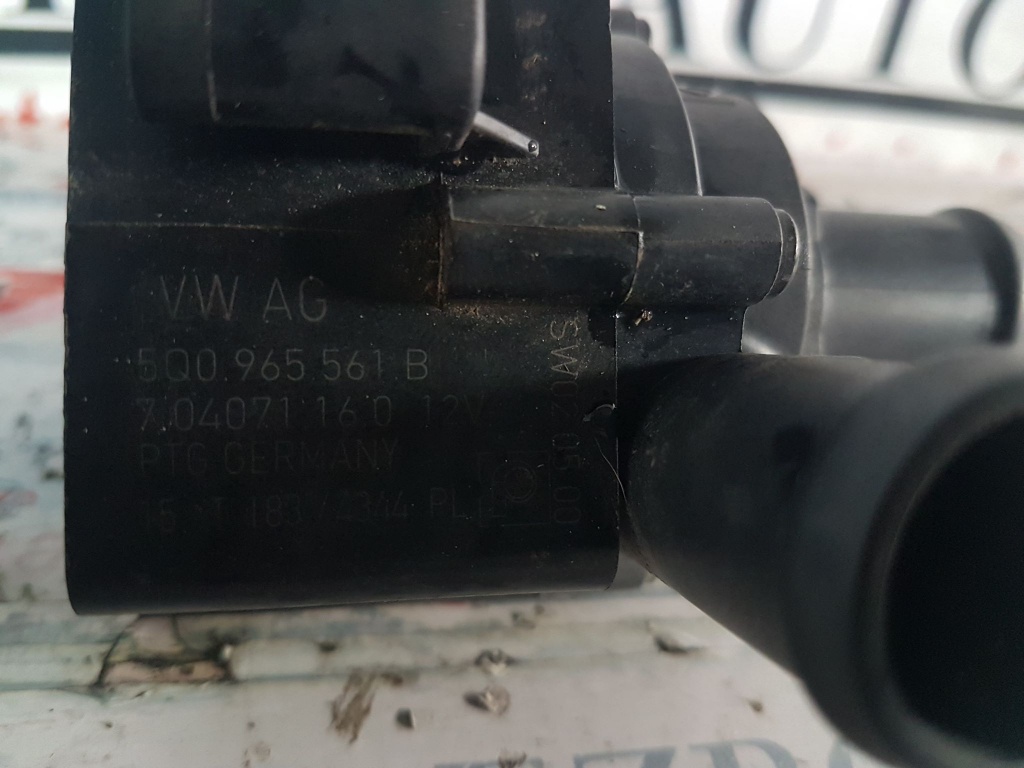 Pompa apa aditionala vw caddy IV 2.0 tdi