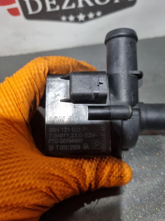 Pompa apa suplimentara 06H121601P Audi A