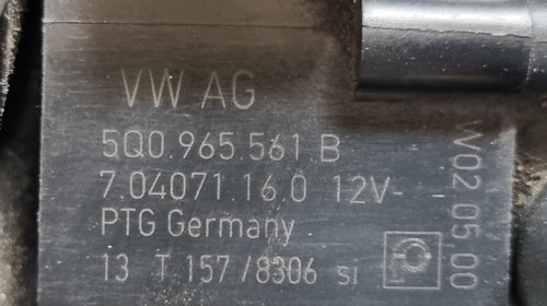 Pompa apa suplimentara Audi A3 8V 1.6 TDI 105cp cod piesa : 5Q0965561B