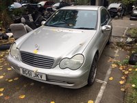 Pompa benzina OEM Mercedes W203 Avantgarde c320 an 2003 argintiu