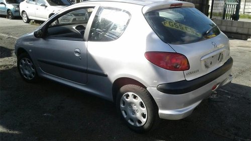 Pompa benzina Peugeot 206 2002 HACHBACK 1.4 i