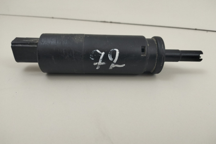 Pompa de apa spălător parbriz 3B7955681 Audi A4 