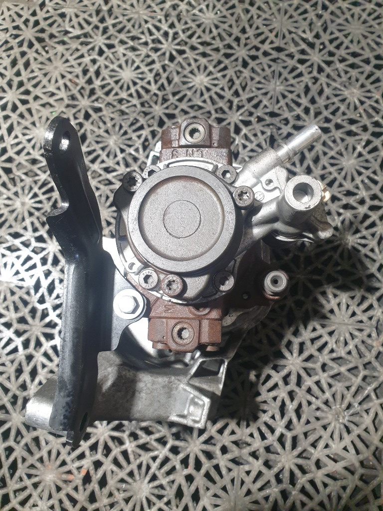 Pompa de inalta presiune 1.6 HDI cod 967
