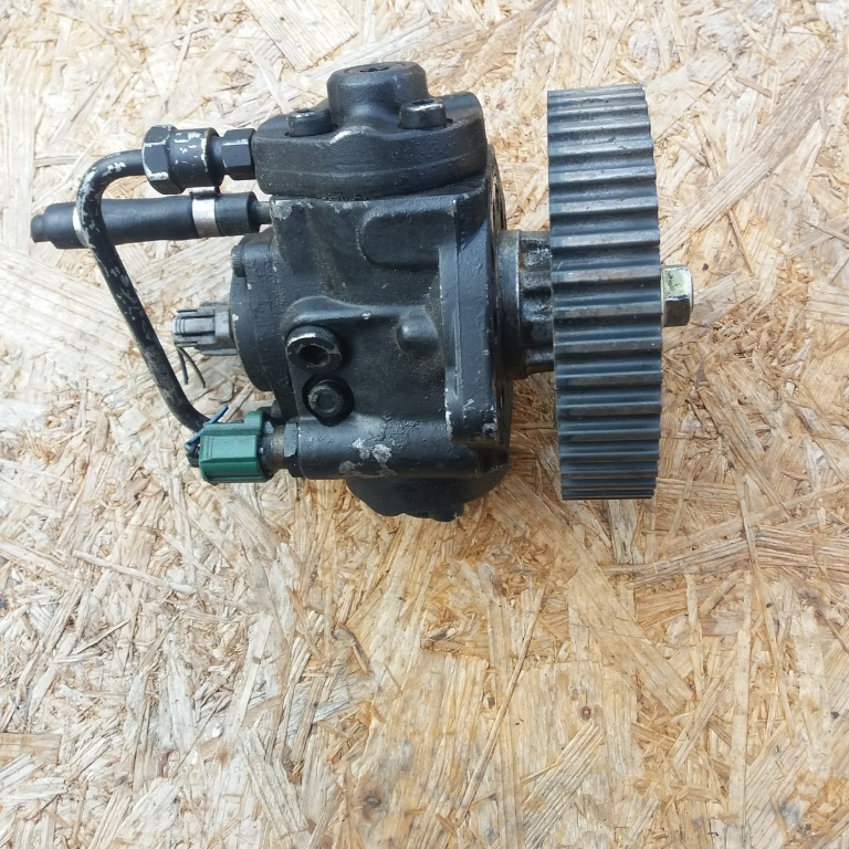 Pompa de injectie 1.7 cdti ,cod 0 445 01