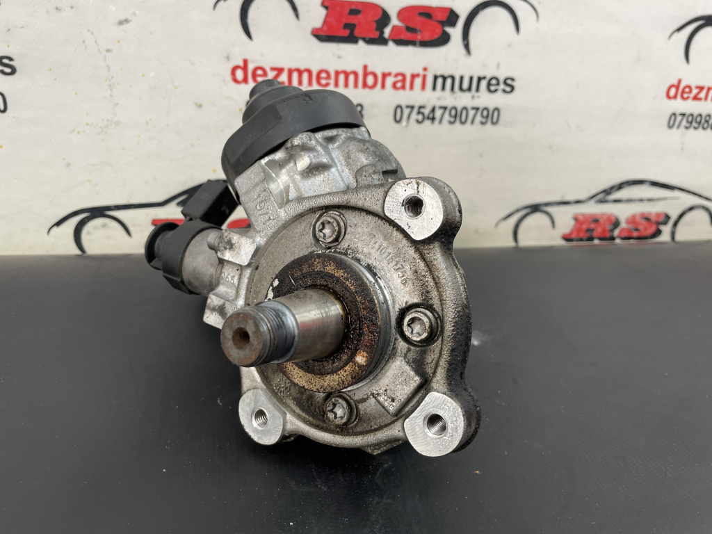 Pompa de injectie inalte VW Passat B7 ,R-Line, 2.0TDI ,DSG, 170cp sedan 2013 (03L130755L)