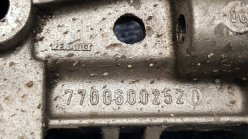 Pompa de ulei Renault Megane 1 1.9 DCI COD 7700600251/7700600252